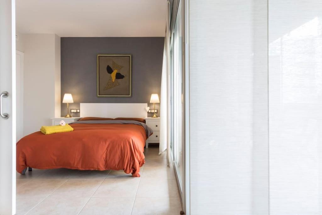 Piso De 2 Habitaciones, 3 Piscinas Y Cerca Del Mar Roses Eksteriør bilde