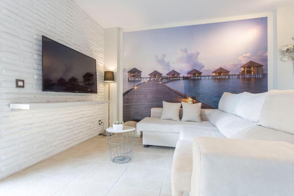 Piso De 2 Habitaciones, 3 Piscinas Y Cerca Del Mar Roses Eksteriør bilde