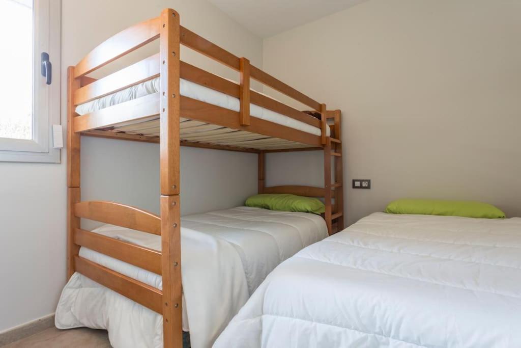 Piso De 2 Habitaciones, 3 Piscinas Y Cerca Del Mar Roses Eksteriør bilde